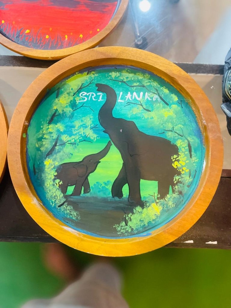 Hand-Painted Wooden Plaque – ‘Sri Lanka’